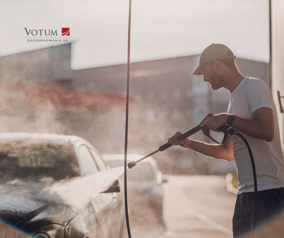 myjnia wywołująca duży hałas